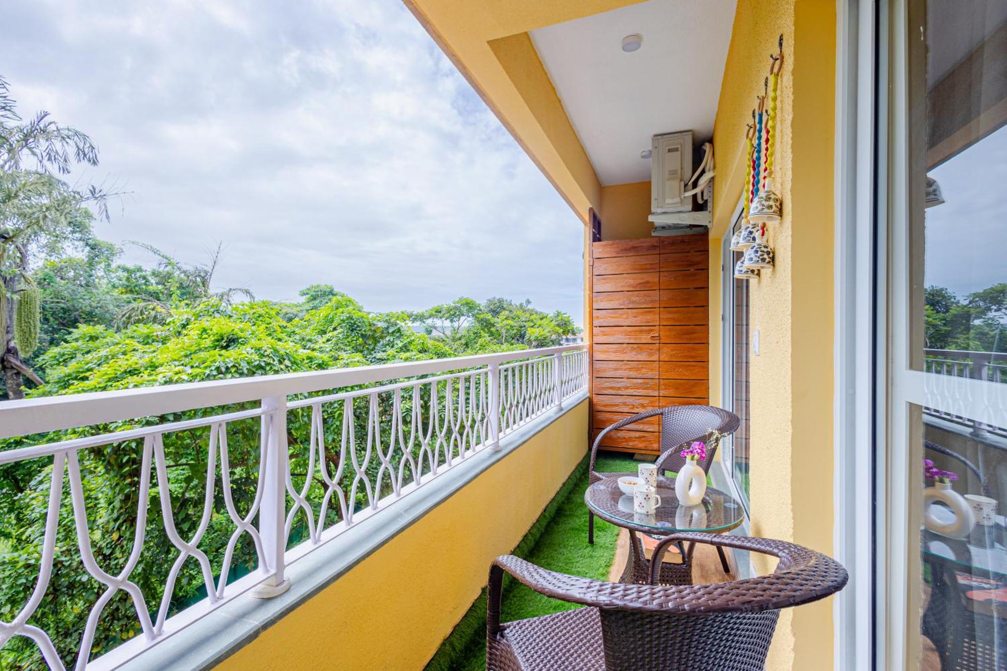 Alaya Stays 1 Bhk With Balcony & Pool - Veera Marina Candolim Exterior photo