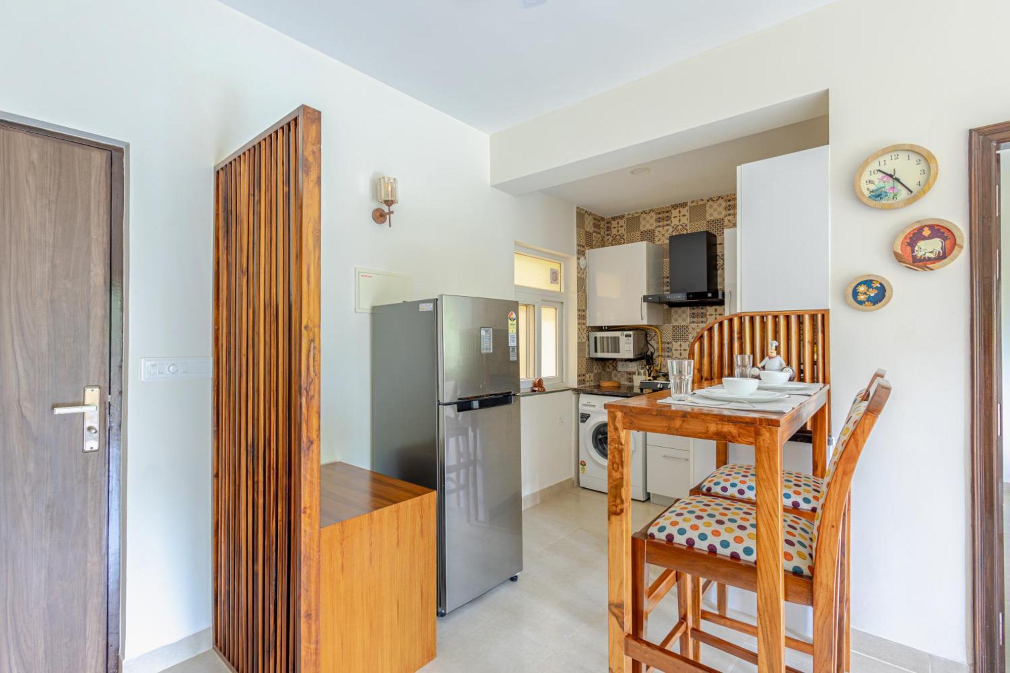 Alaya Stays 1 Bhk With Balcony & Pool - Veera Marina Candolim Exterior photo