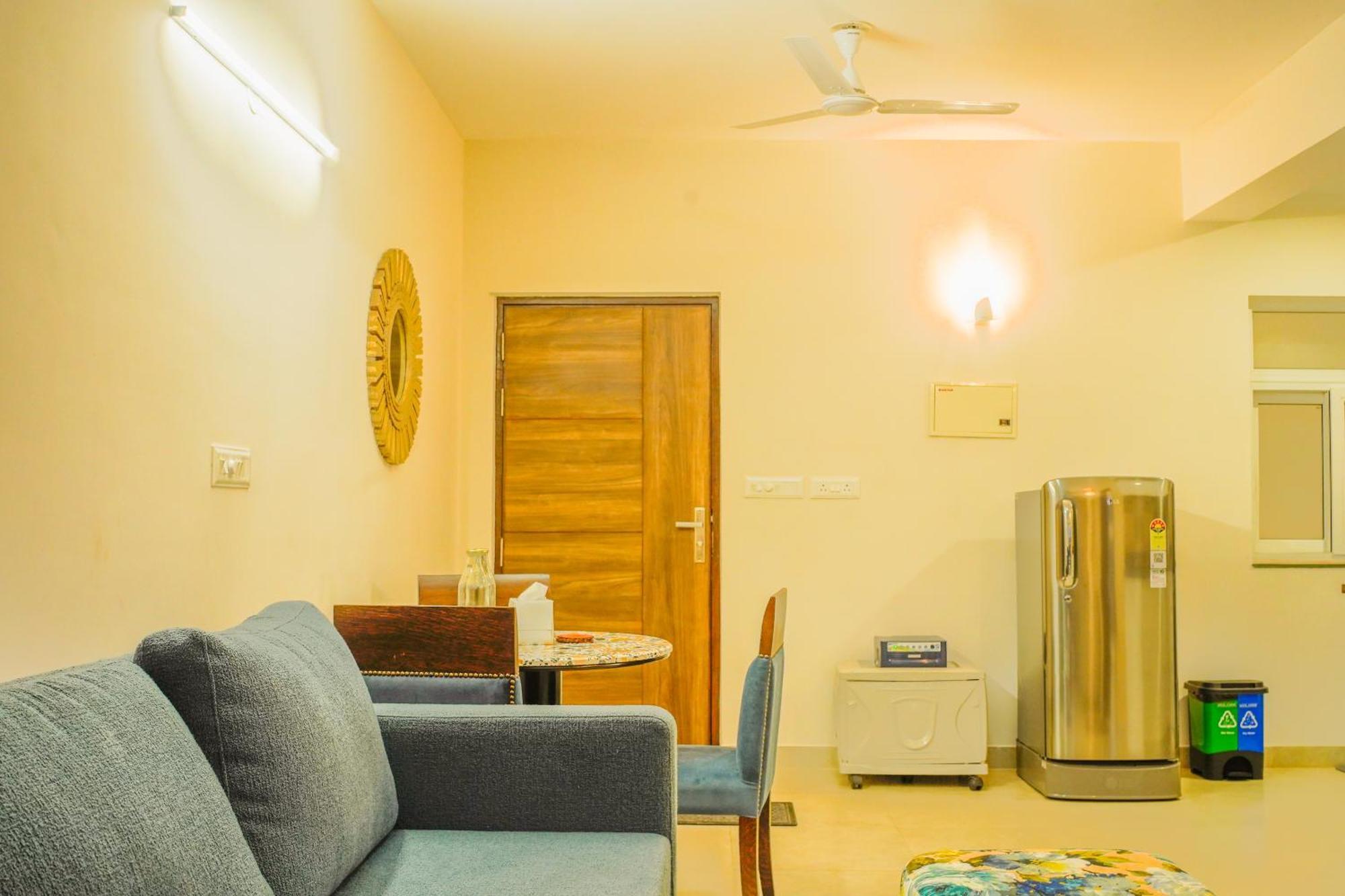 Alaya Stays 1 Bhk With Balcony & Pool - Veera Marina Candolim Exterior photo